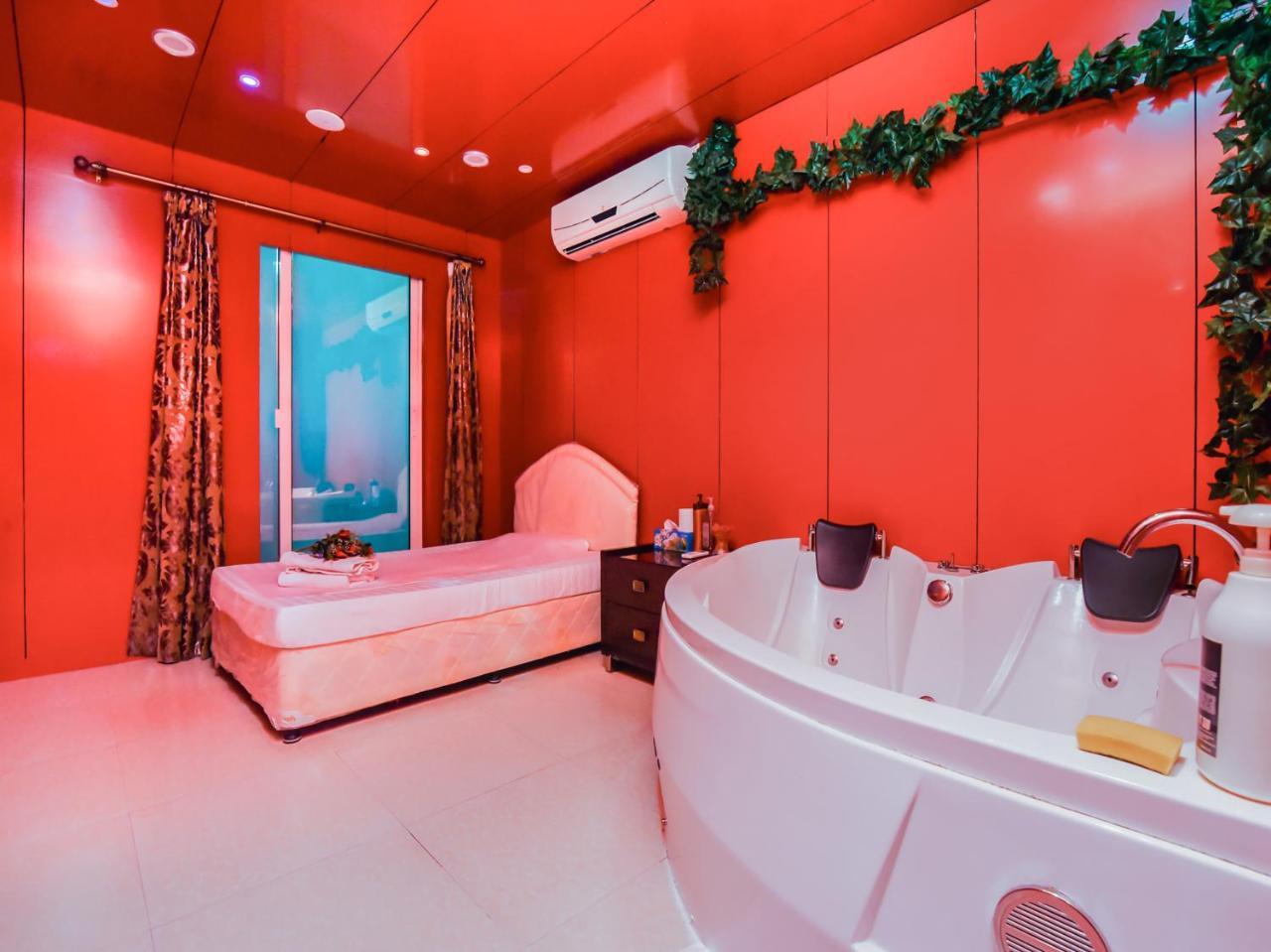 Oyo 138 Empire Hotel Apartments Dubai Buitenkant foto