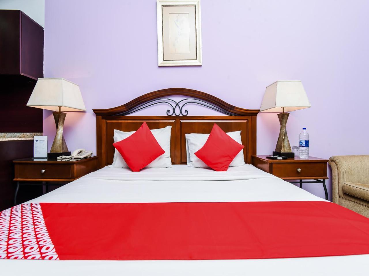 Oyo 138 Empire Hotel Apartments Dubai Buitenkant foto
