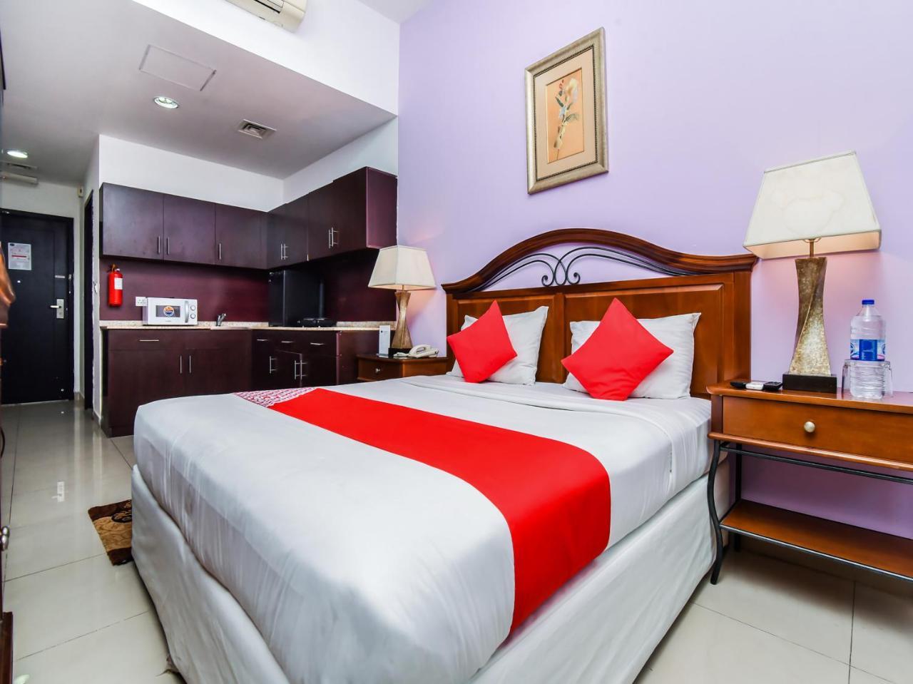 Oyo 138 Empire Hotel Apartments Dubai Buitenkant foto